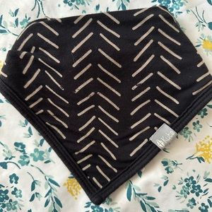 Kyte Baby Midnight Herringbone Bib